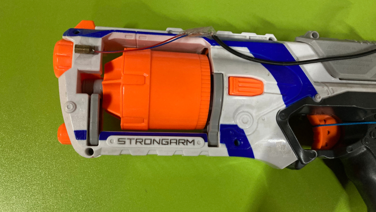 gun with laser